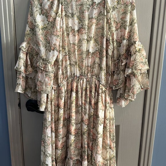 EASEL Los Angeles Ruffled Sleeve Dress Faded Sage Floral Size L - Picture 4 of 5